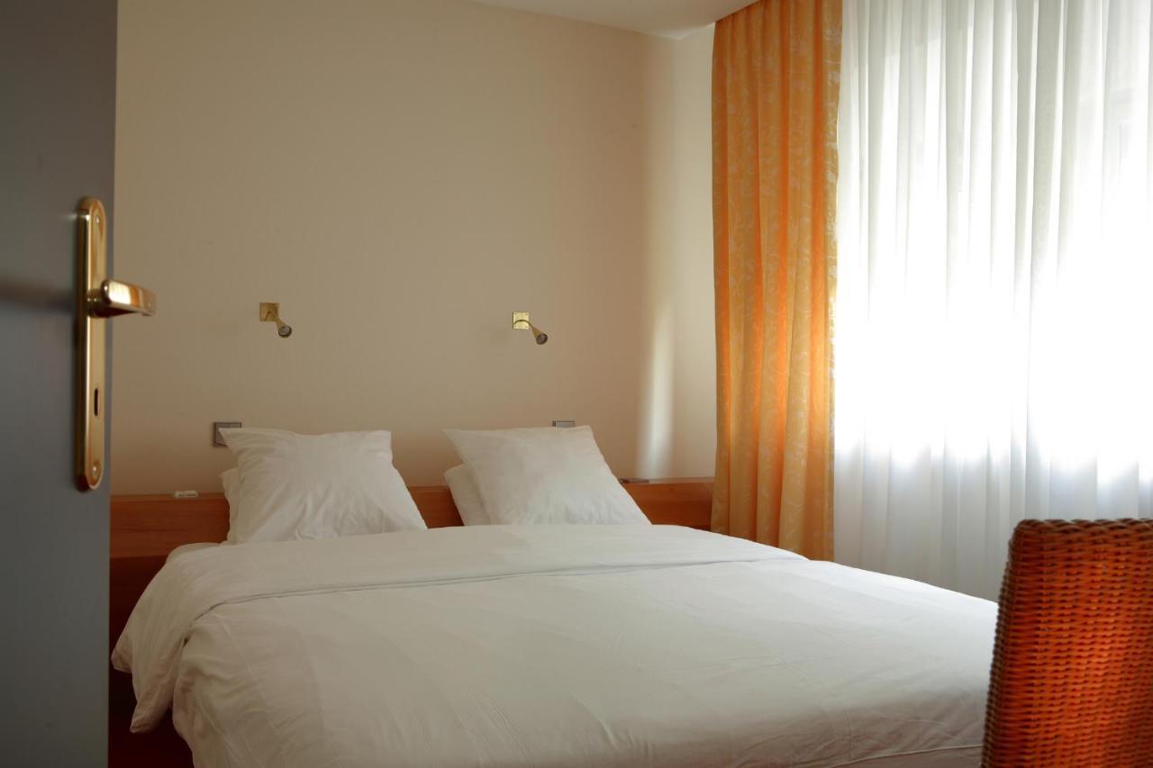 Auberge Sundgovienne Carspach Стая снимка
